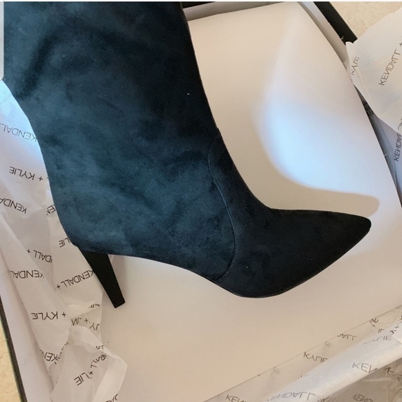 Kendall & Kylie Zanna Over The Knee Boot - Picture 8 of 8